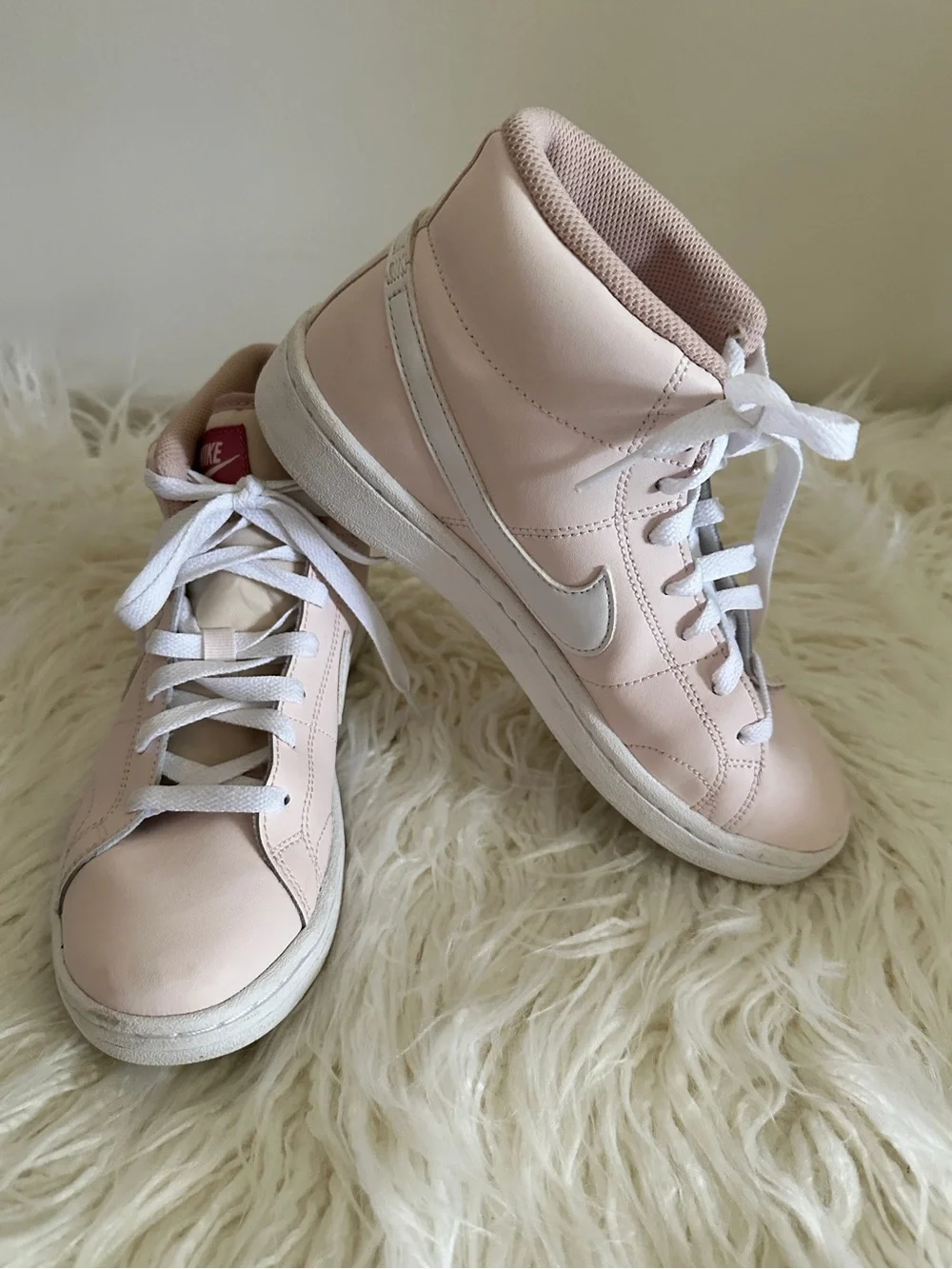 Nike WOMEN'S NIKE COURT ROYALE 2 MID SNEAKERS size 7 Pink White VGC